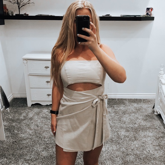 Free People Dresses & Skirts - Beige cute out wrap around dress